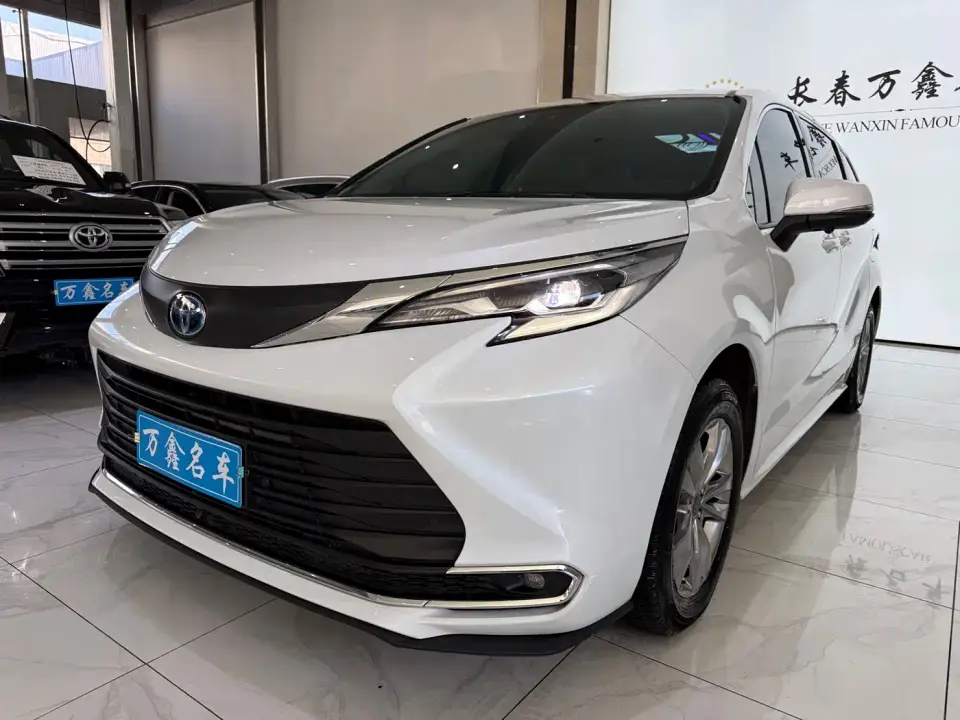 Toyota Sienna 2.5L Hybrid Comfort Edition 2023
