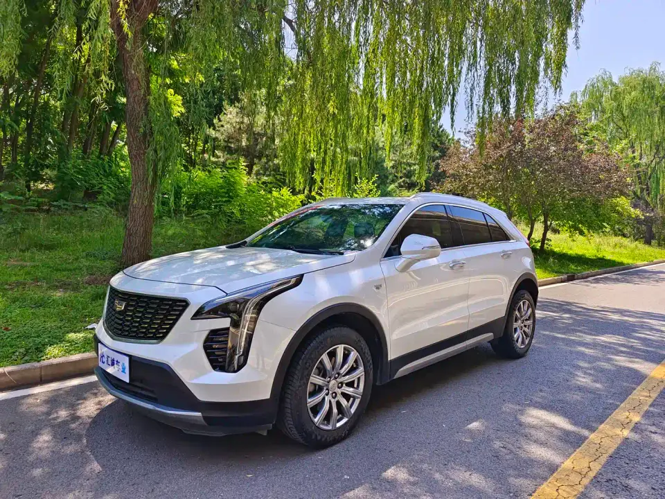 Cadillac XT4 28T FWD Premium Edition 2020