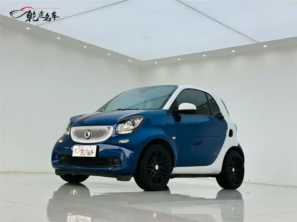 Smart fortwo 0.9T 66kW Hardtop Wind Edition China VI 2020