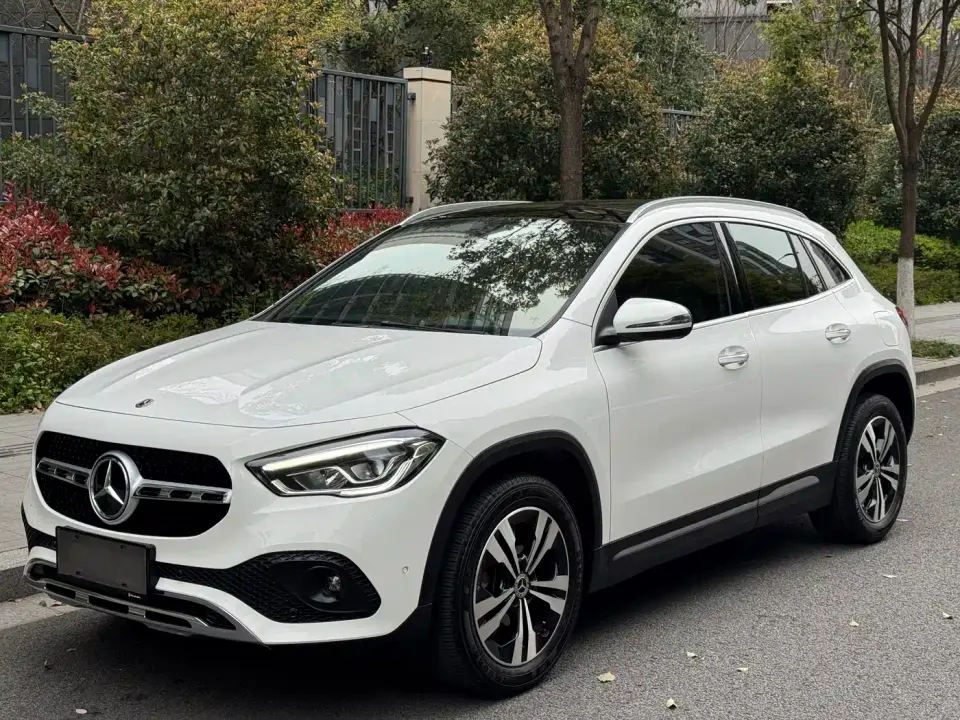 Mercedes-Benz GLA-Class GLA 200 2020
