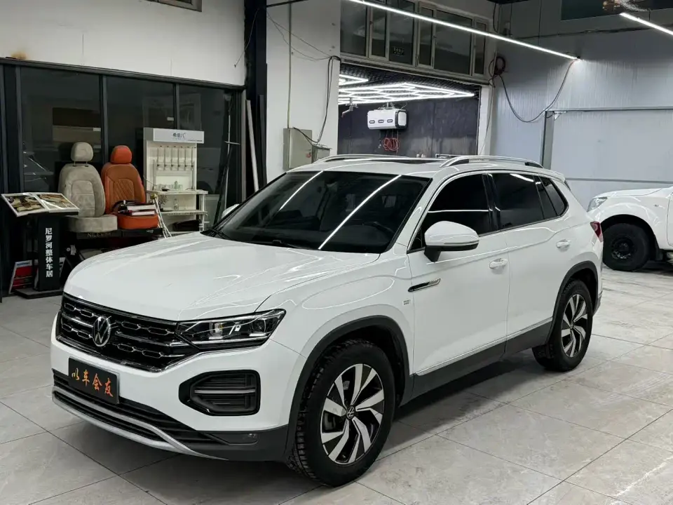 Volkswagen Tayron 330TSI 2WD Luxury Smart Connect Edition 2023