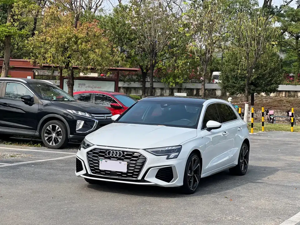 Audi A3 Model Sportback 35 TFSI Fashion Sport 2024