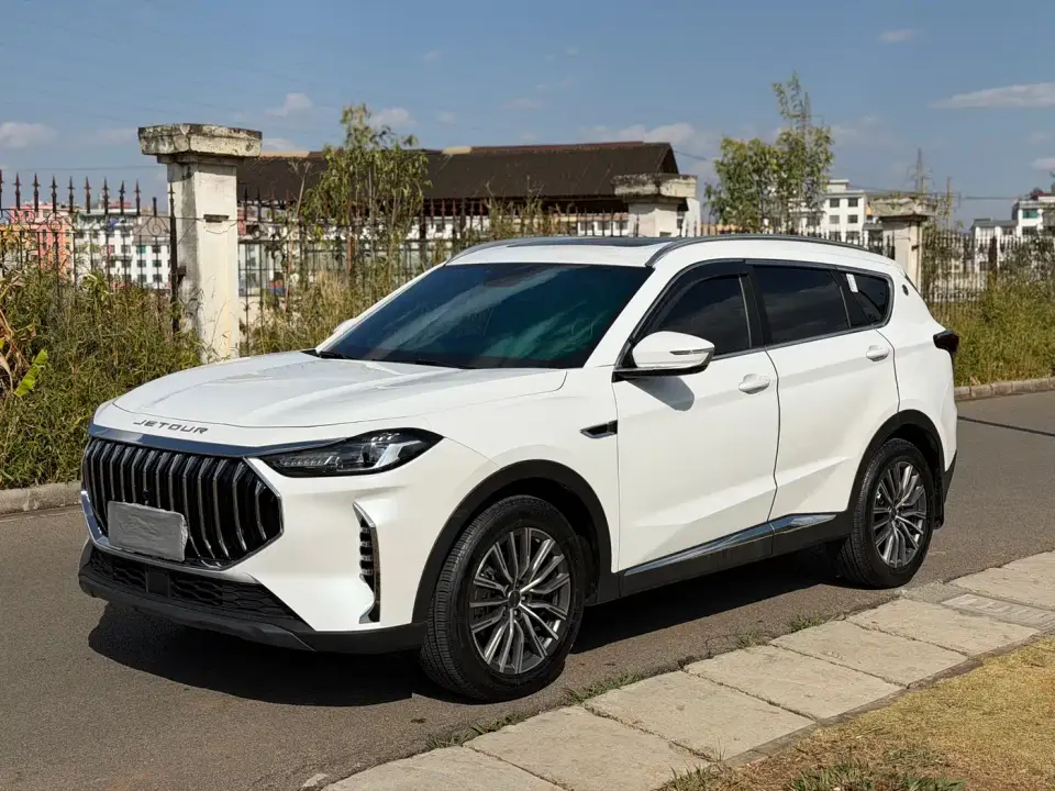 Jetour X70 PLUS Champion Edition 1.5T DCT Champion PRO 5-seater 2025