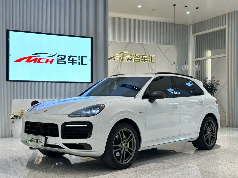 Porsche Cayenne New Energy Cayenne E-Hybrid 2.0T Platinum Edition 2023