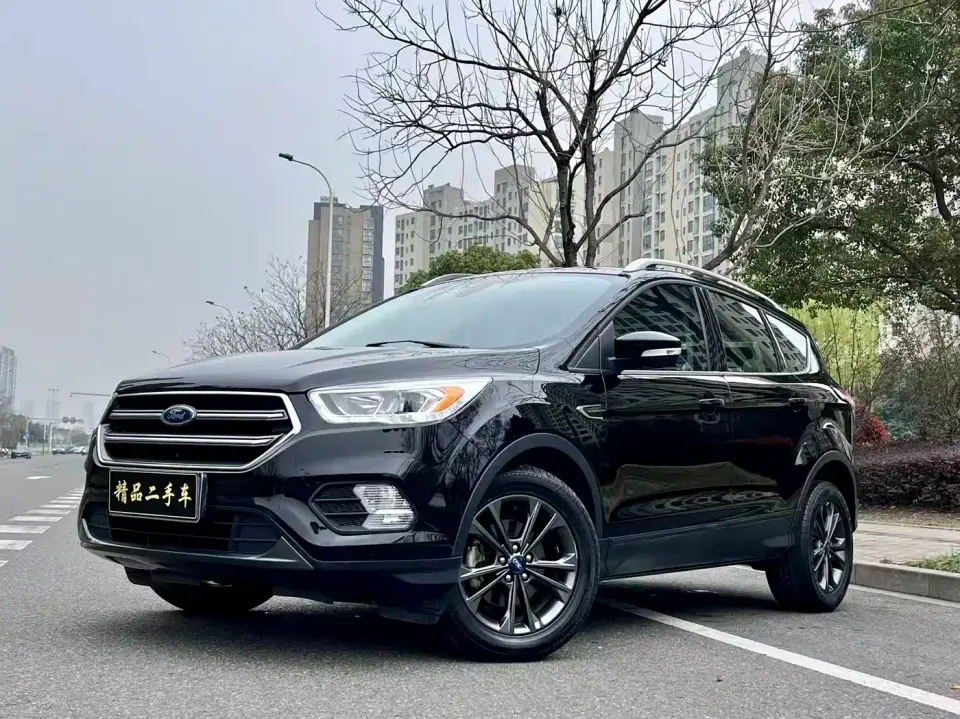 Ford Kuga EcoBoost 180 FWD Titanium Edition China V 2020