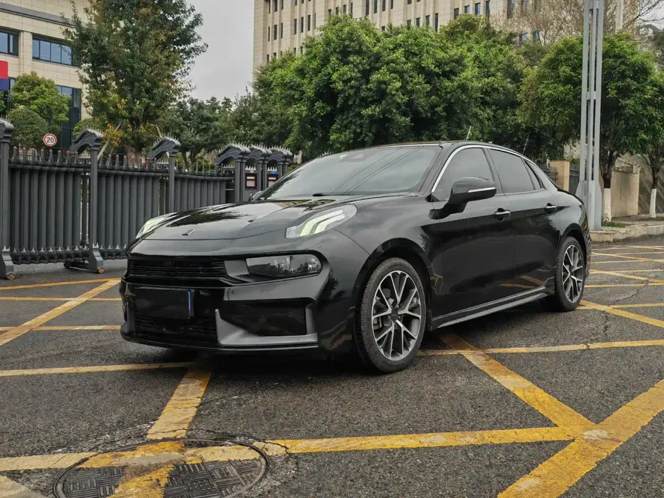 Lynk & Co 03 2.0TD Auto Power Pro Version 2019