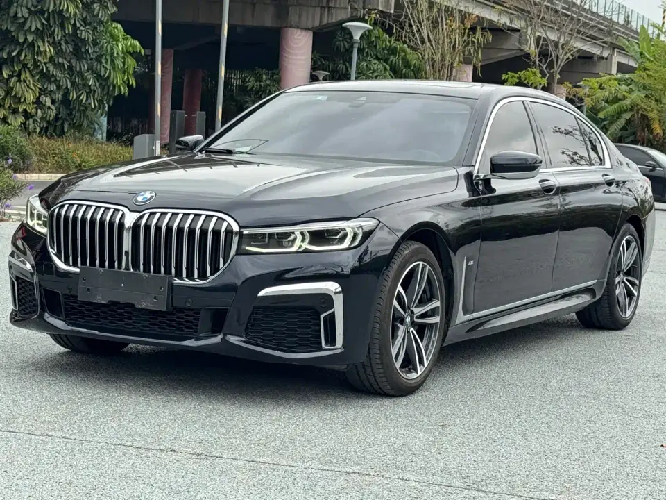 BMW 7 Series Model 730Li M Sport Package 2021