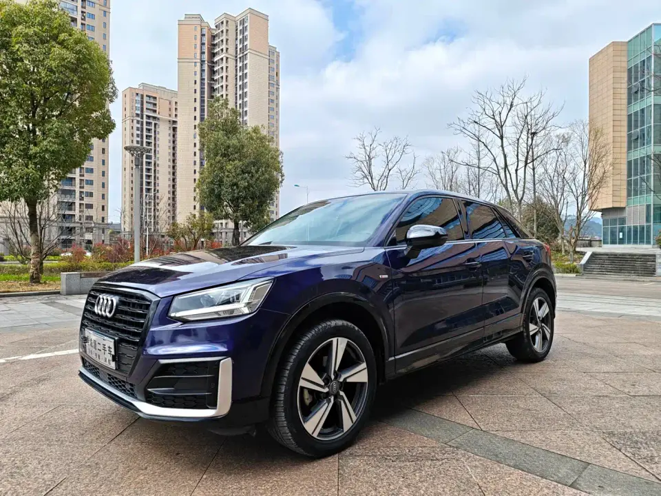 Audi Q2L 35 TFSI Fashion Dynamic Model 2021