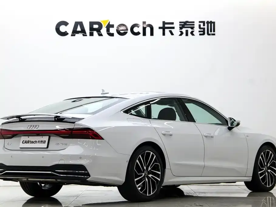 Audi A7 45 TFSI Premium Selection 2025 — фото 7