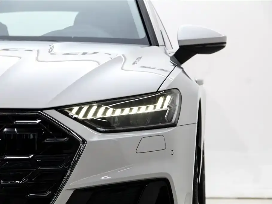 Audi A7 45 TFSI Premium Selection 2025 — фото 30
