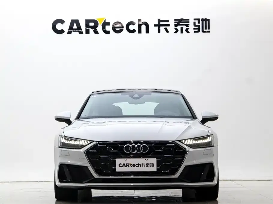 Audi A7 45 TFSI Premium Selection 2025 — фото 3