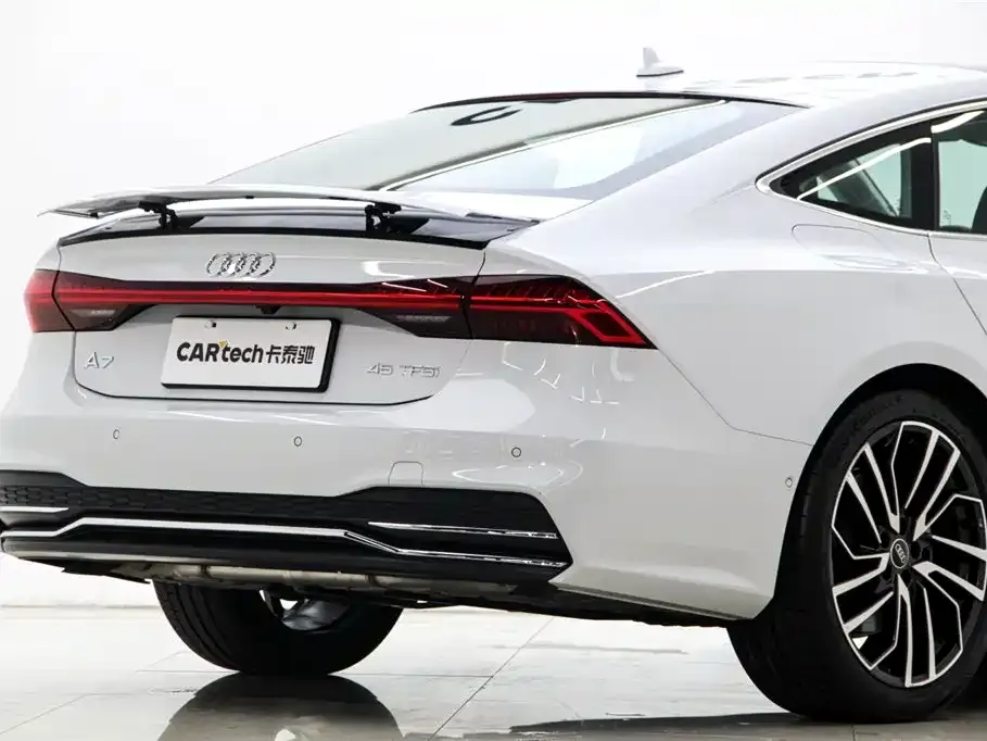 Audi A7 45 TFSI Premium Selection 2025 — фото 33