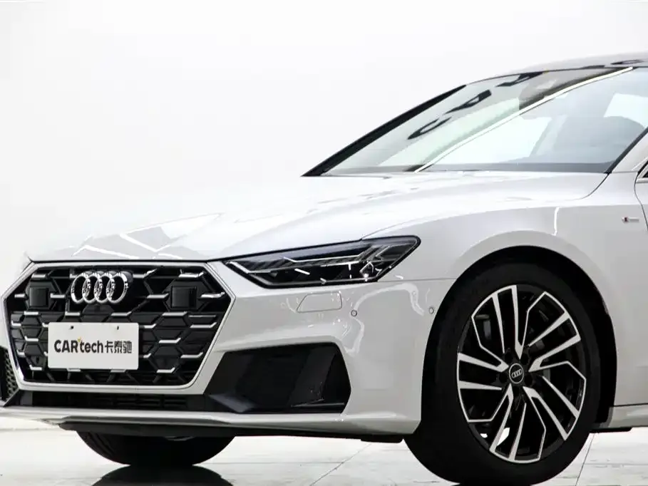 Audi A7 45 TFSI Premium Selection 2025 — фото 32