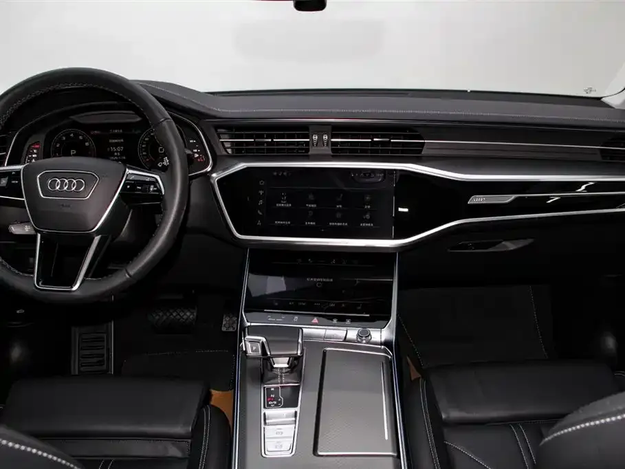 Audi A7 45 TFSI Premium Selection 2025 — фото 9