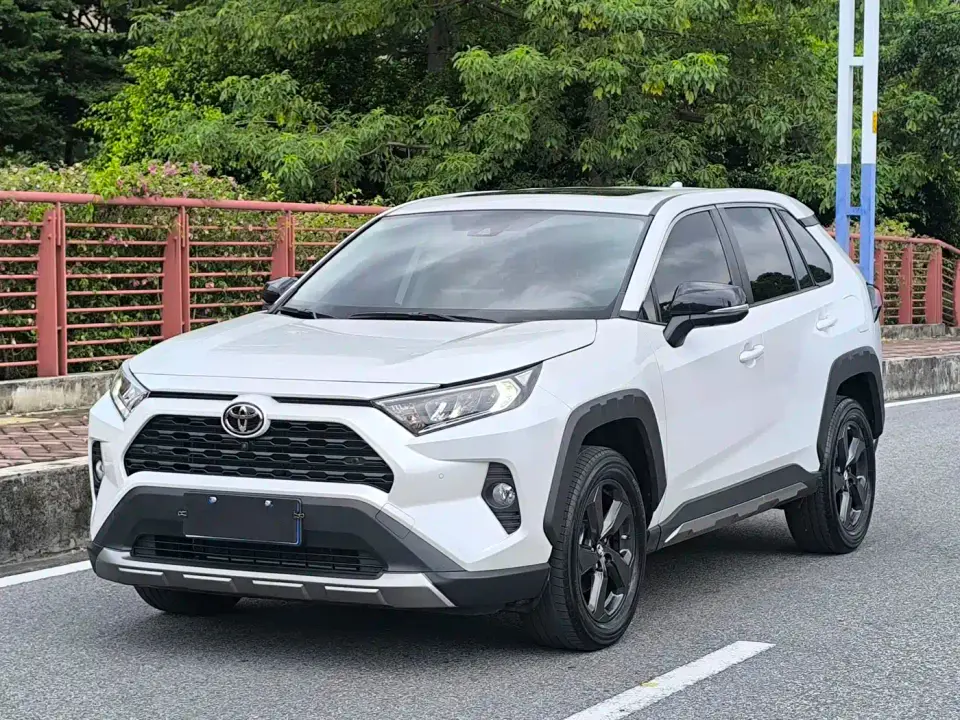 Toyota RAV4 Rongfang 2.0L CVT 4WD Trend Plus Edition 2023