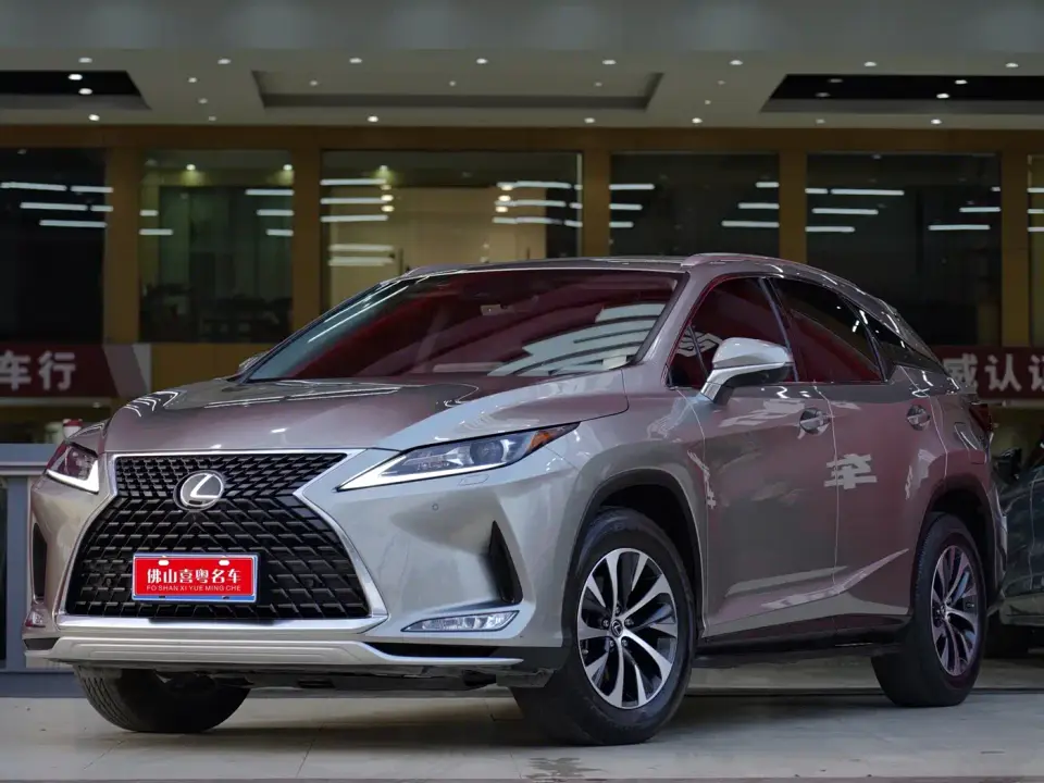 Lexus RX Facelift 300 2WD Comfort Edition 2021