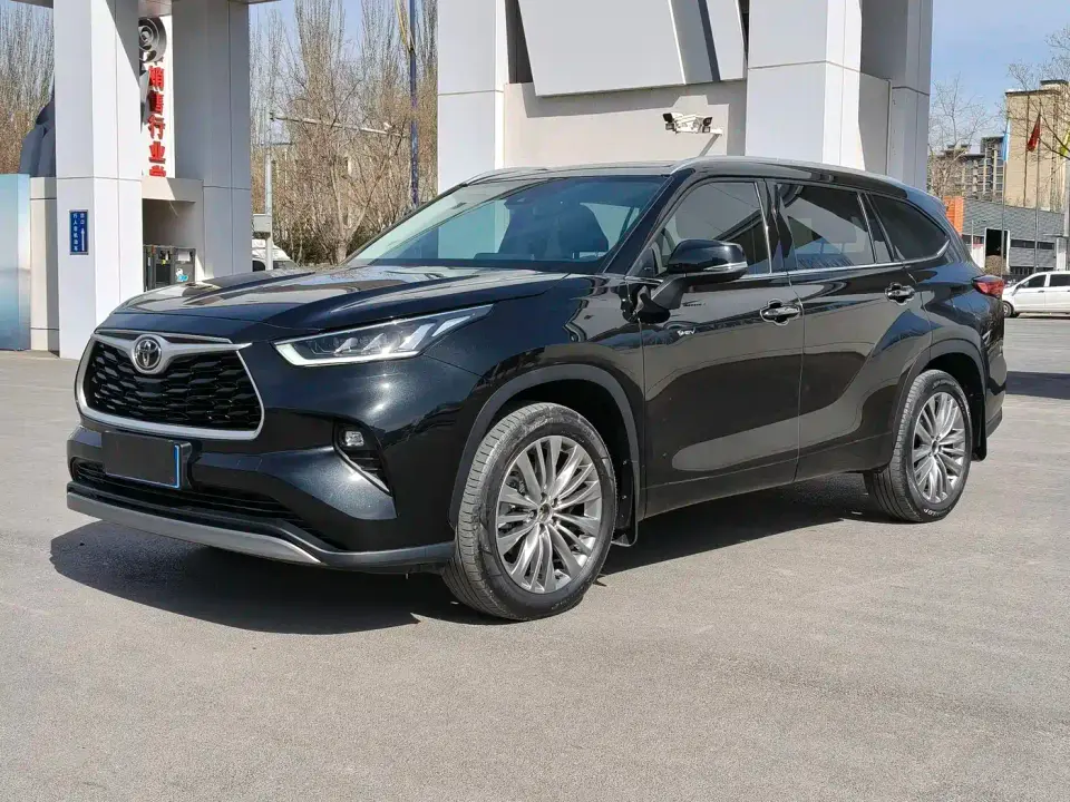 Toyota Highlander 2.5L Smart Hybrid FWD Luxury 7-Seater 2024