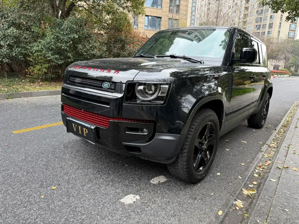 Land Rover Defender Model 110 P400 HSE 2020