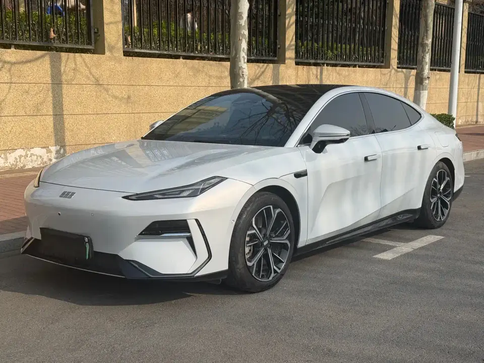 Geely Galaxy Galaxy E8 700km Long Voyage Smart Drive Edition 2025