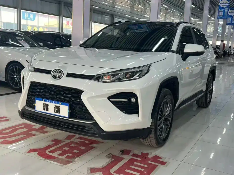 Toyota Wildlander 2.0L CVT FWD Luxury PLUS 2024