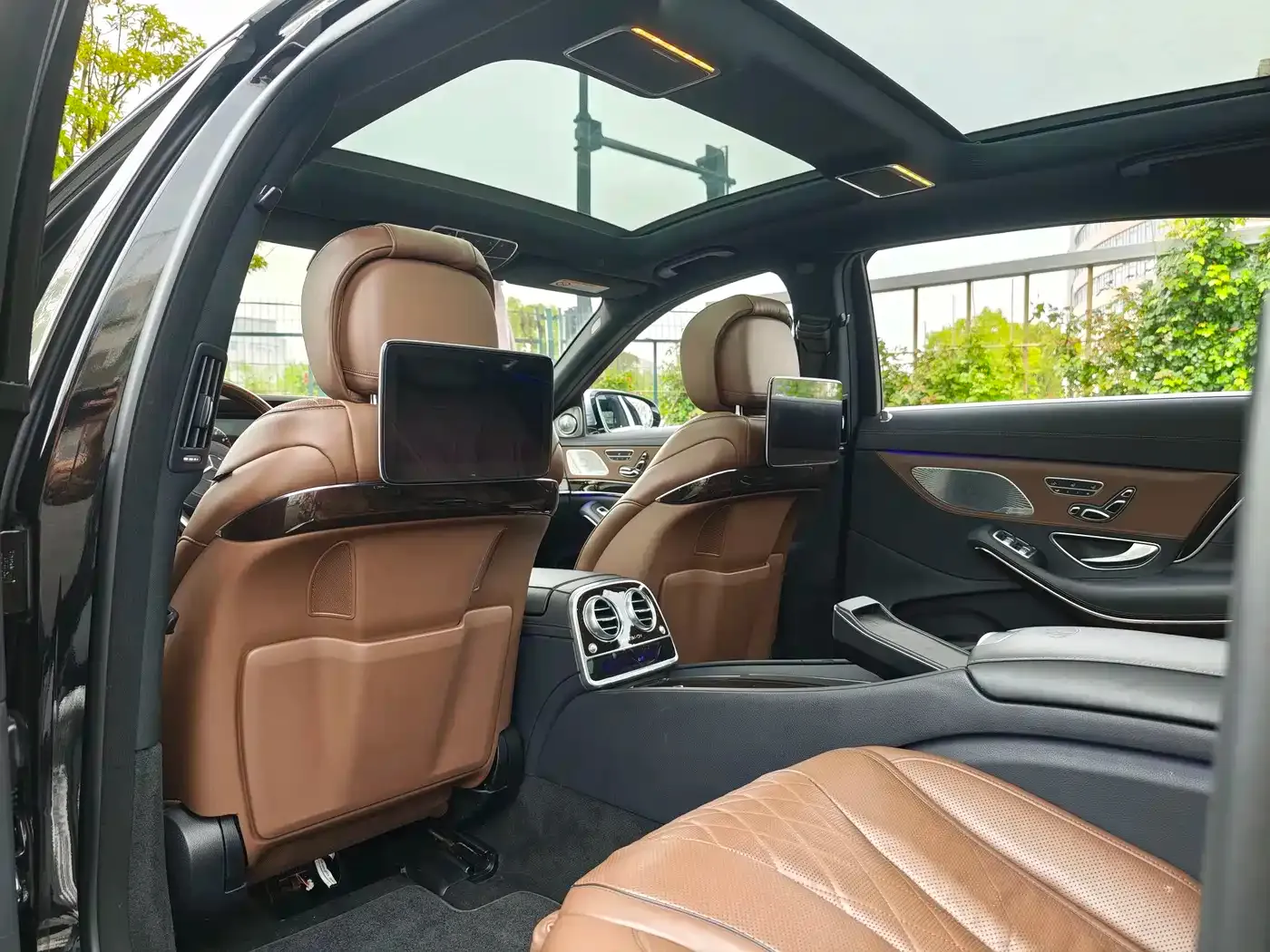Mercedes-Benz Maybach S-Class S 450 4MATIC 2019 — фото 17