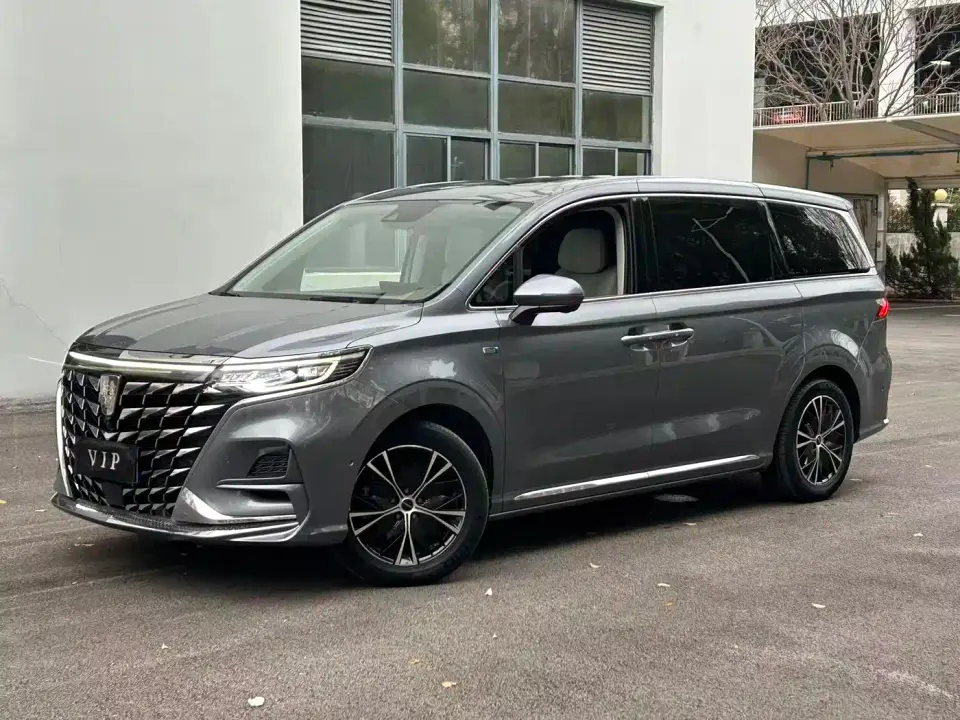 Roewe iMAX8 400TGI Luxury Edition 2025