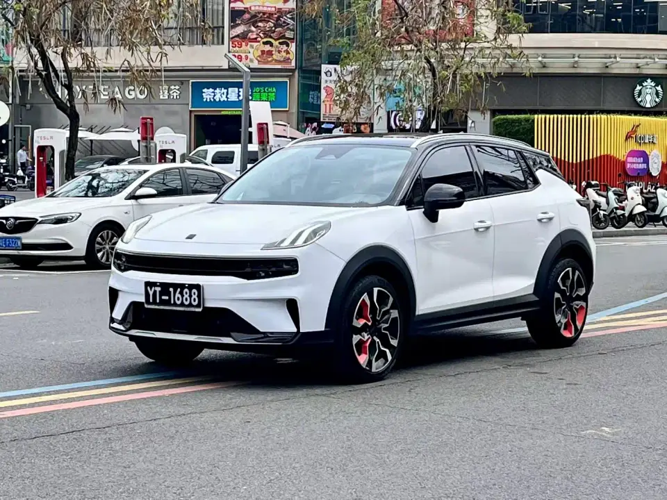 Lynk & Co 06 1.5T Halo 2022