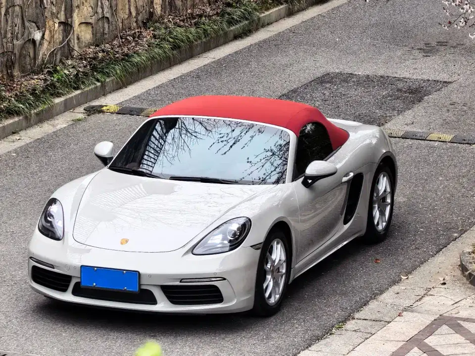 Porsche 718 Boxster 2.0T 2024