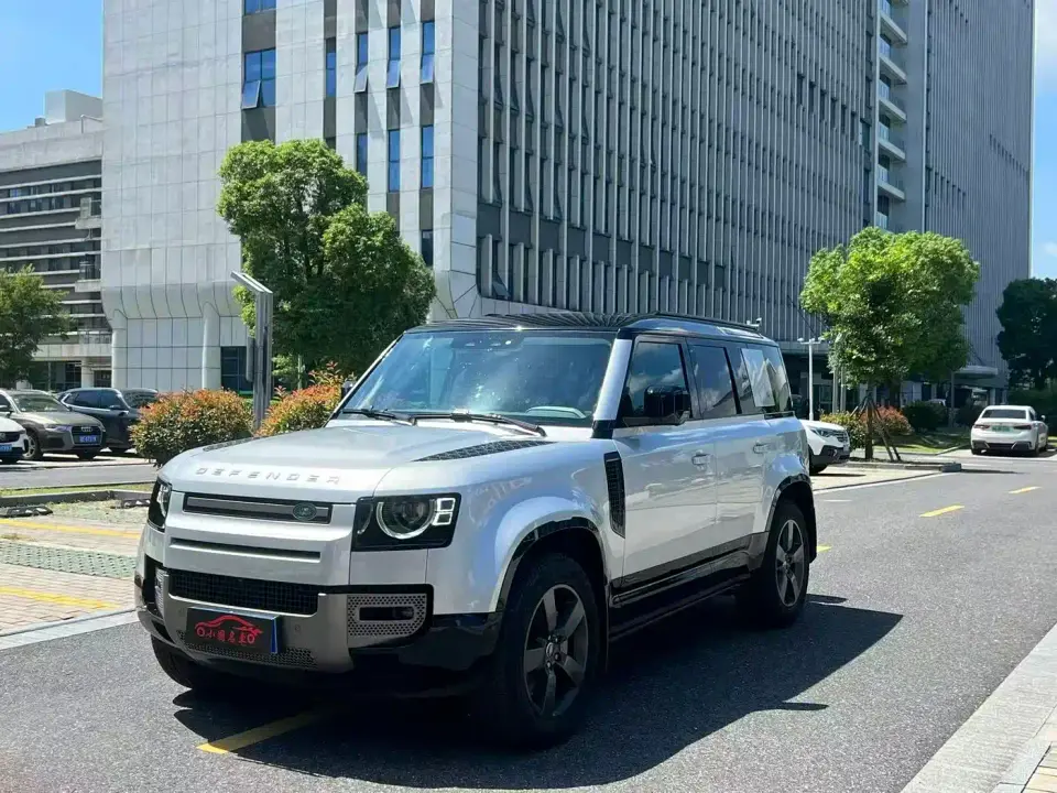 Land Rover Defender 110 P400 Dark Special Edition 2021