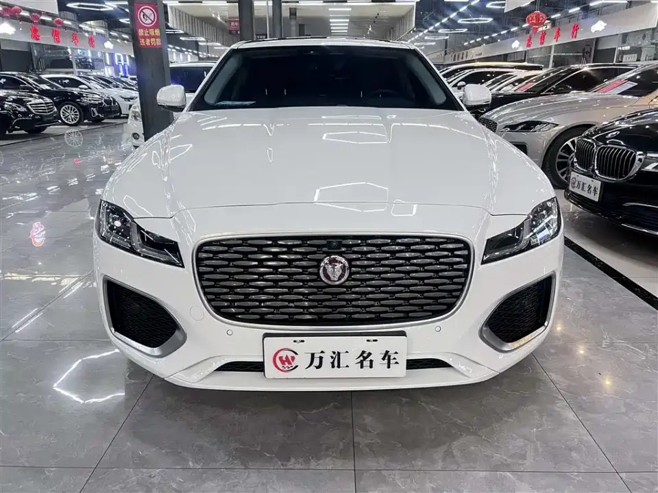 Jaguar XFL 2.0T P250 2WD Premium Luxury 2025