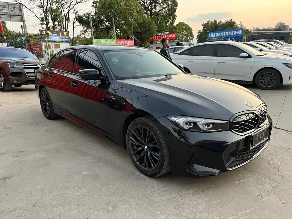 BMW 3 Series 325Li M Sport Black Night Package 2023