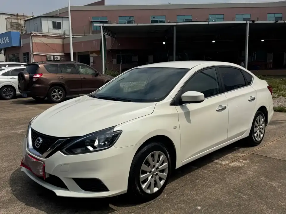 Nissan Sylphy Classic 1.6XE CVT Comfort Edition 2022