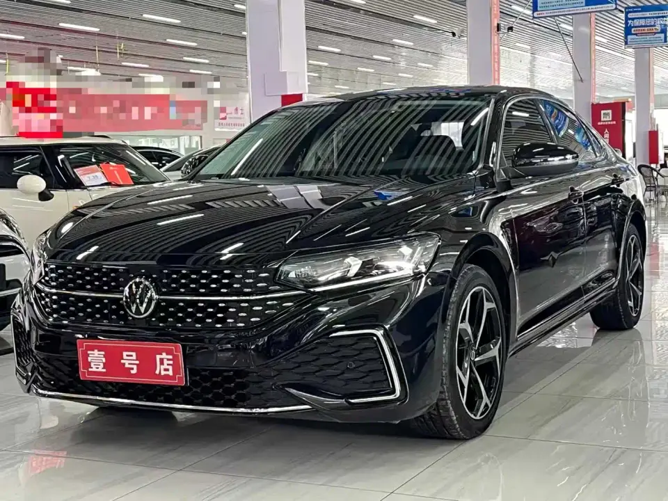 Volkswagen Passat Model 380TSI Starlight Elite 2024