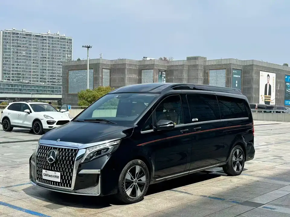 Mercedes-Benz V-Class V 260 L Long Wheelbase Premium Edition 2022