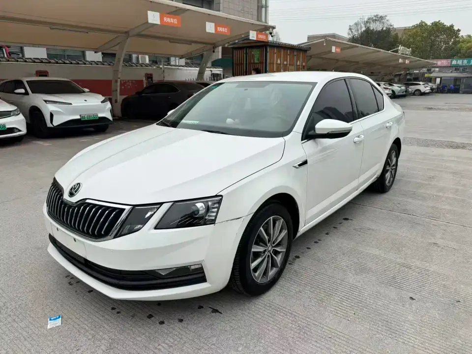 Skoda Octavia 1.5L Automatic Smart Comfort China VI 2020