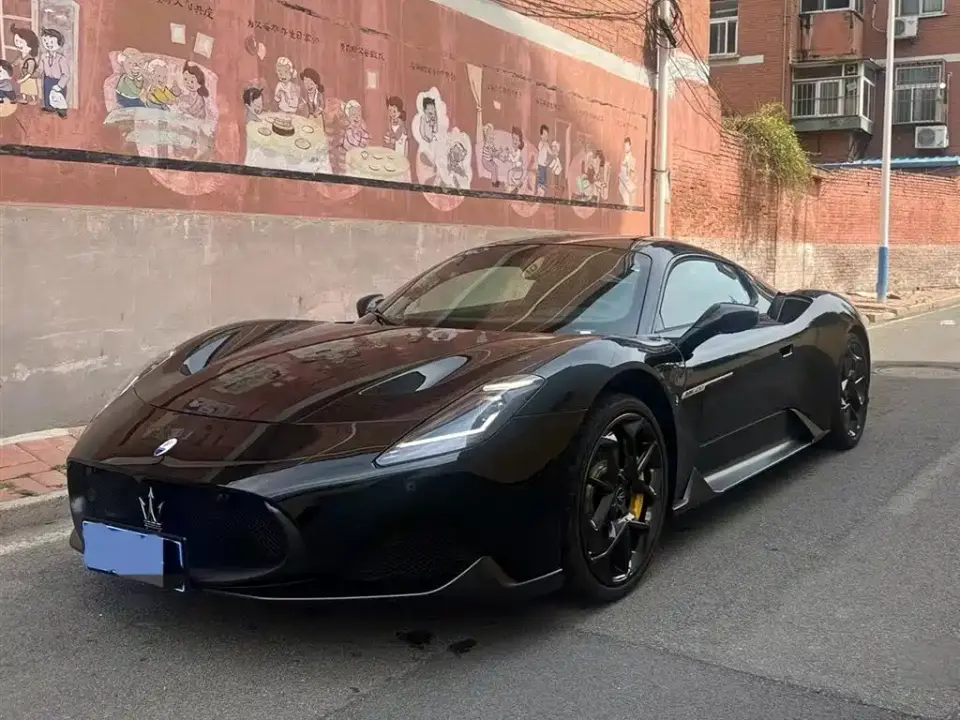 Maserati MC20 3.0T Standard Edition 2023