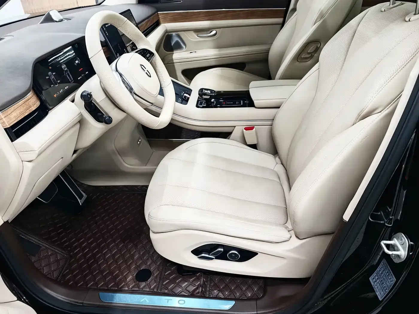 AITO Wenjie AITO M7 Model 1.5T Smart Drive RWD Max 5-Seater 2024 — фото 8