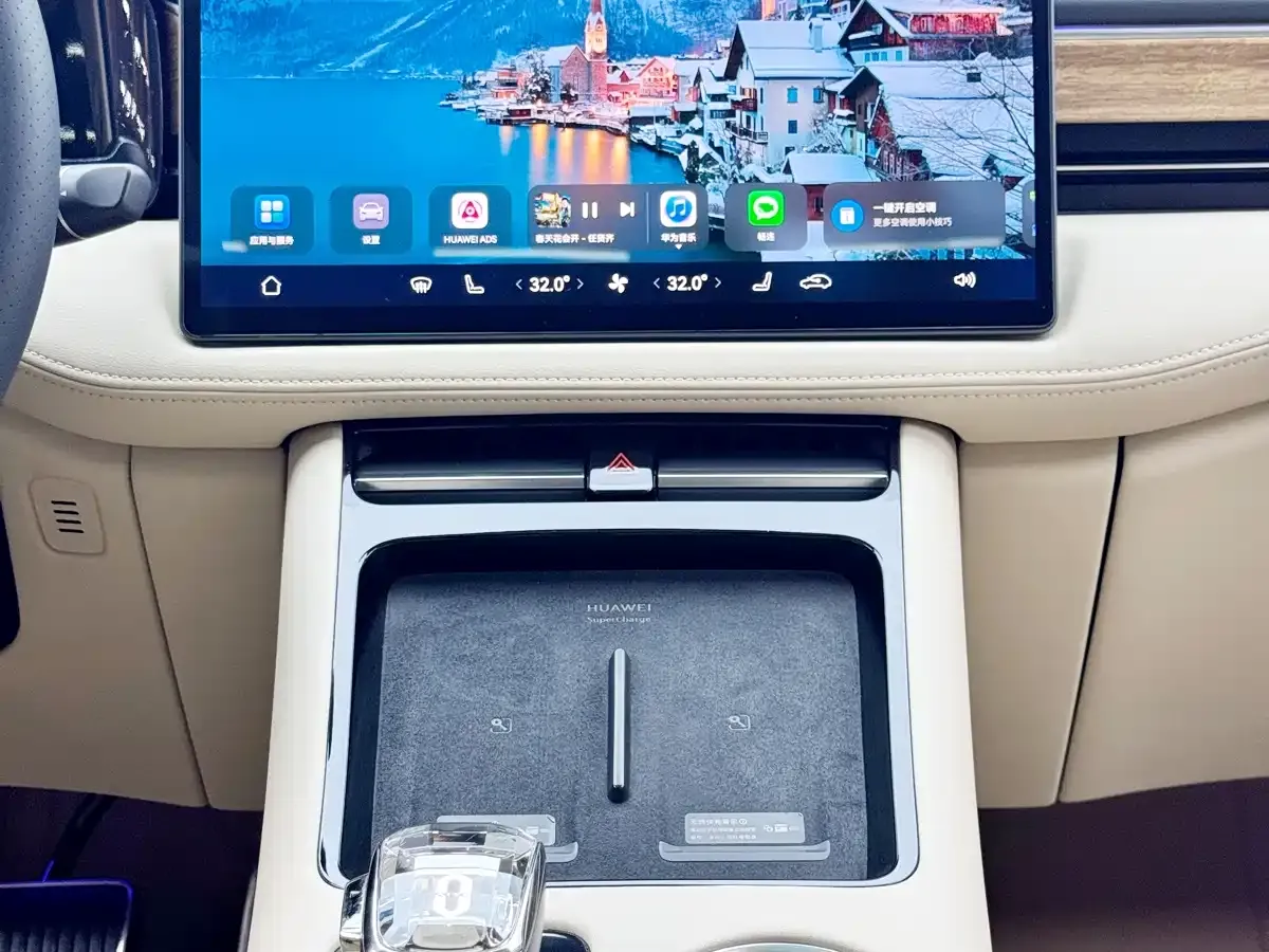 AITO Wenjie AITO M5 Extended Range RWD Smart Drive Edition 2024 — фото 16