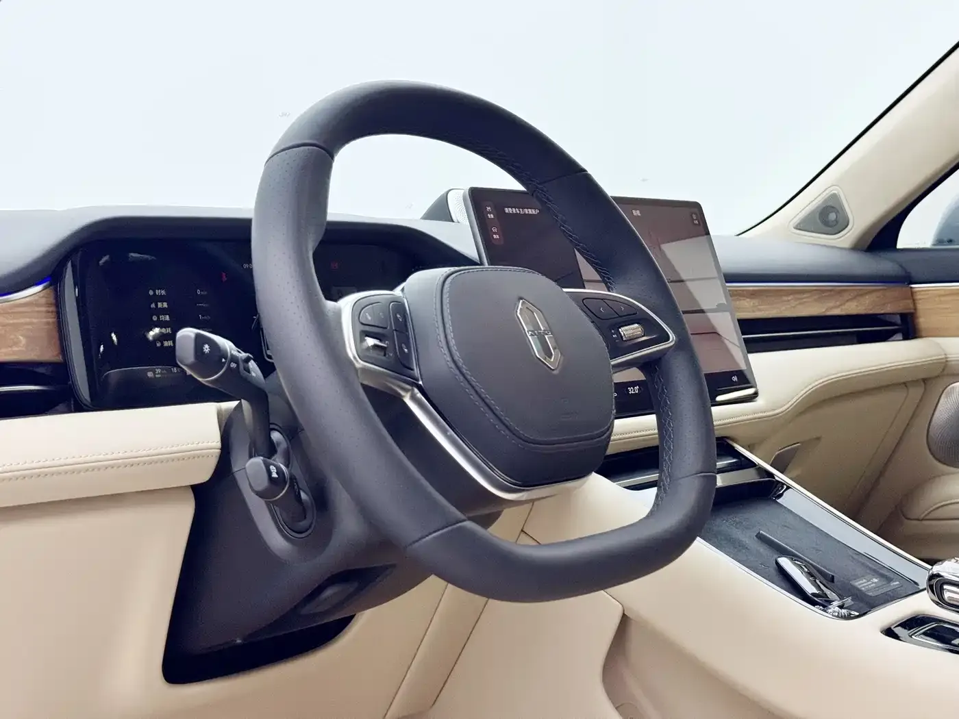 AITO Wenjie AITO M5 Extended Range RWD Smart Drive Edition 2024 — фото 10