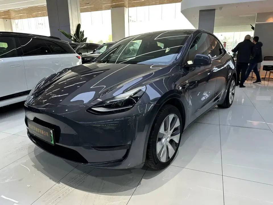 Tesla Model Y Facelift Rear-Wheel Drive Version 2023
