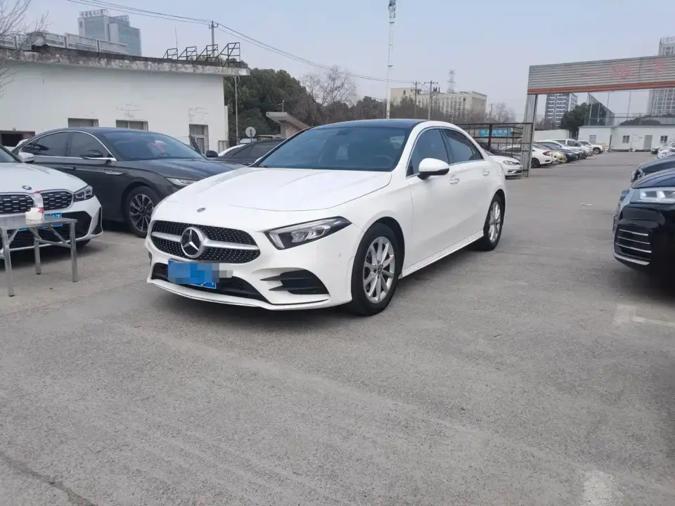 Mercedes-Benz A-Class A 200 L Sport Sedan Fashion Edition 2021