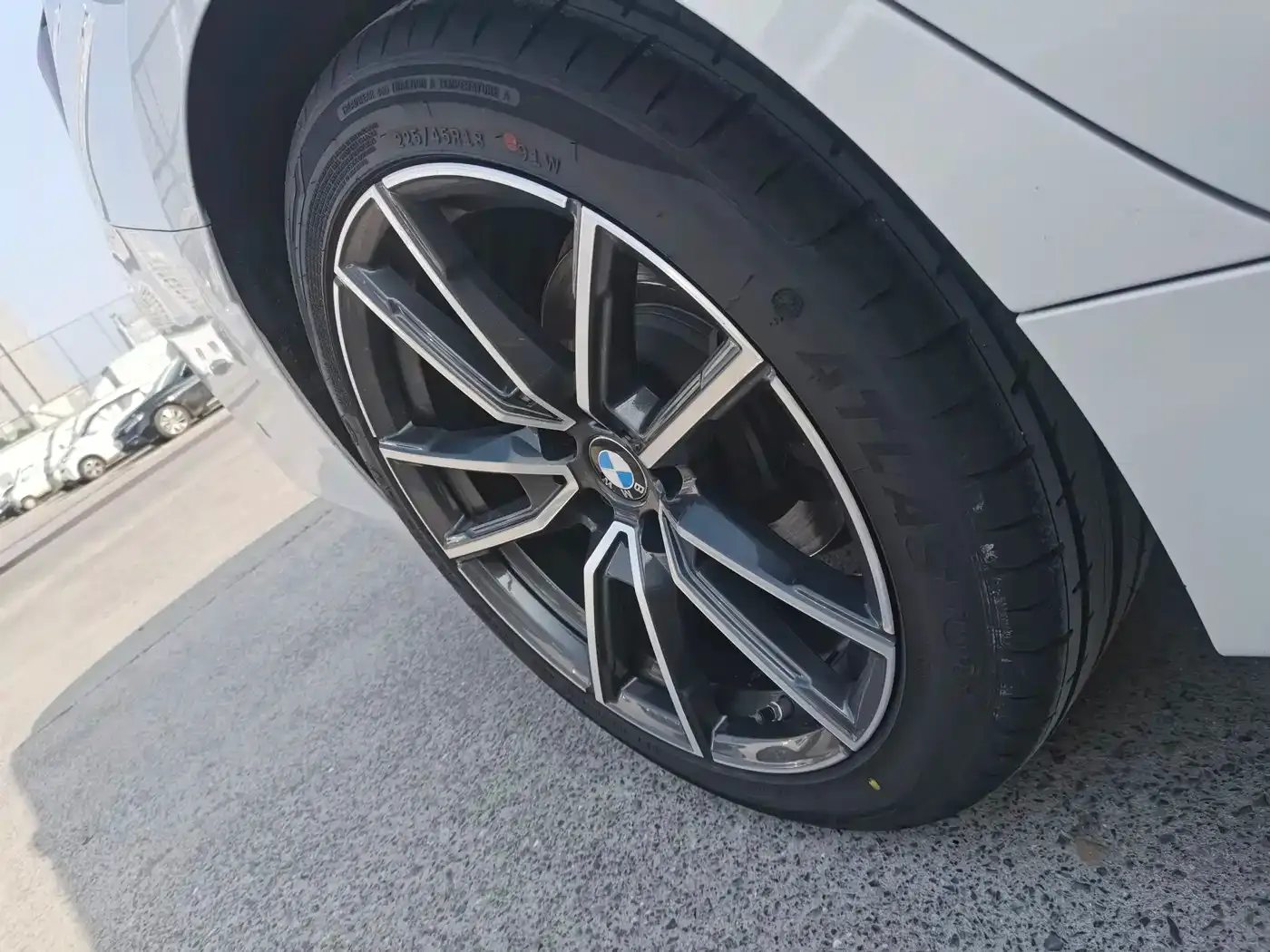 BMW 3 Series 325Li M Sport Package 2023 — фото 16