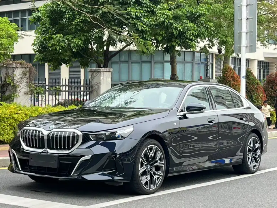 BMW 5 Series 530Li Premium M Sport Package 2025