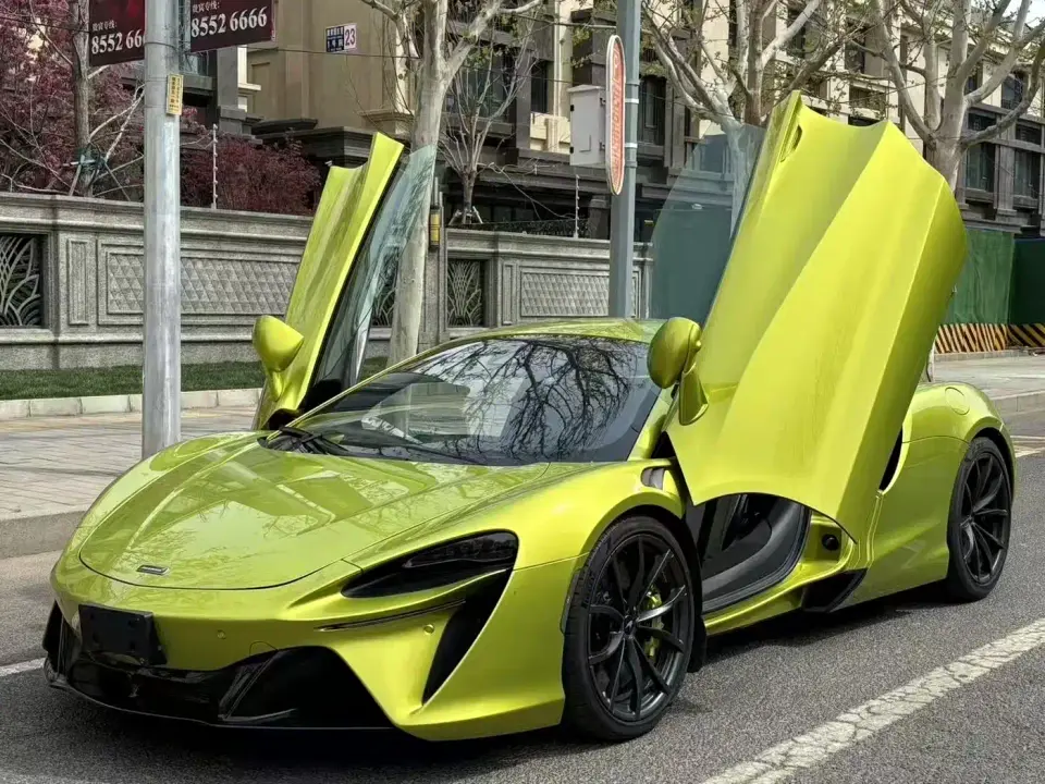 McLaren Artura 3.0T Hybrid Standard 2023