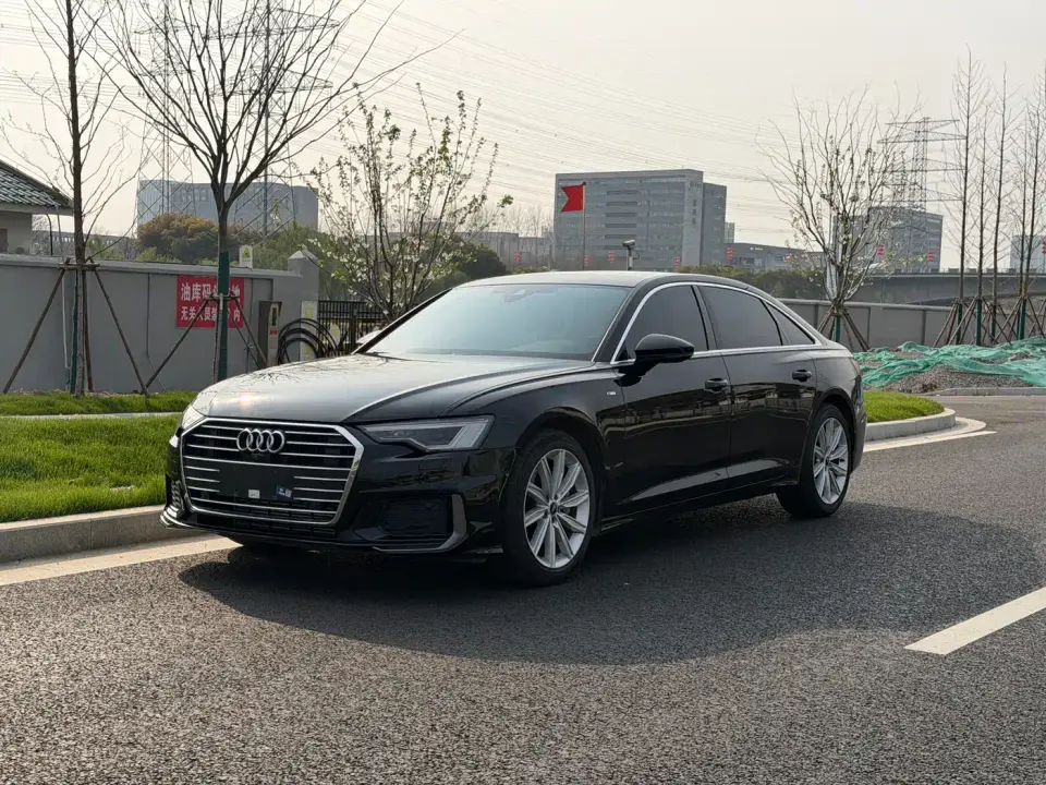 Audi A6L 45 TFSI Premium Dynamic 2022