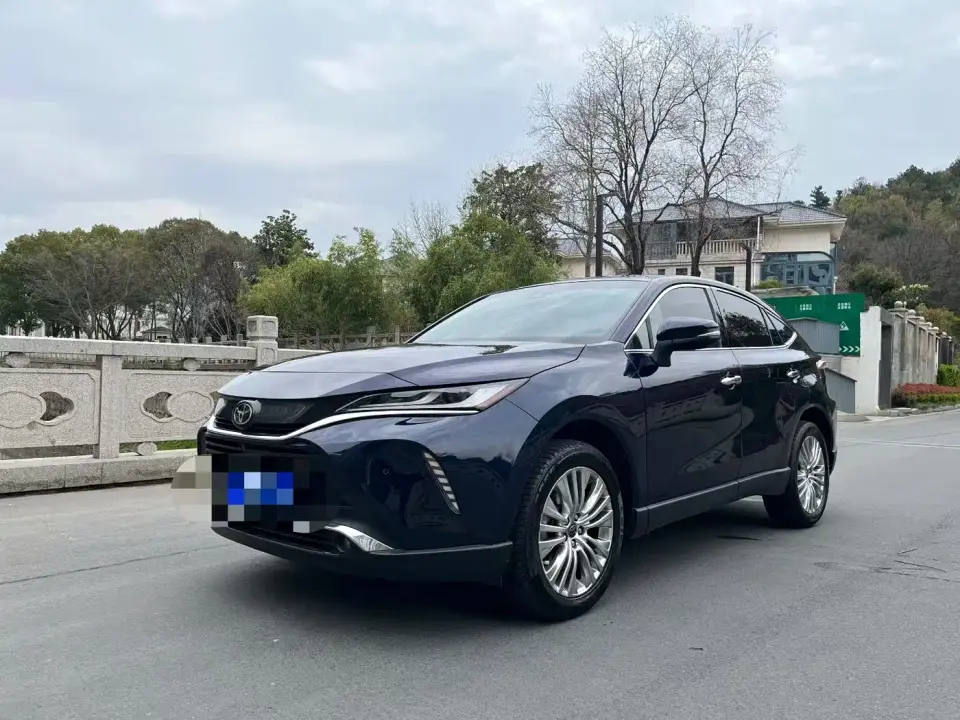 Toyota Lingfang HARRIER 2.0L CVT 2WD Premium Edition 2022
