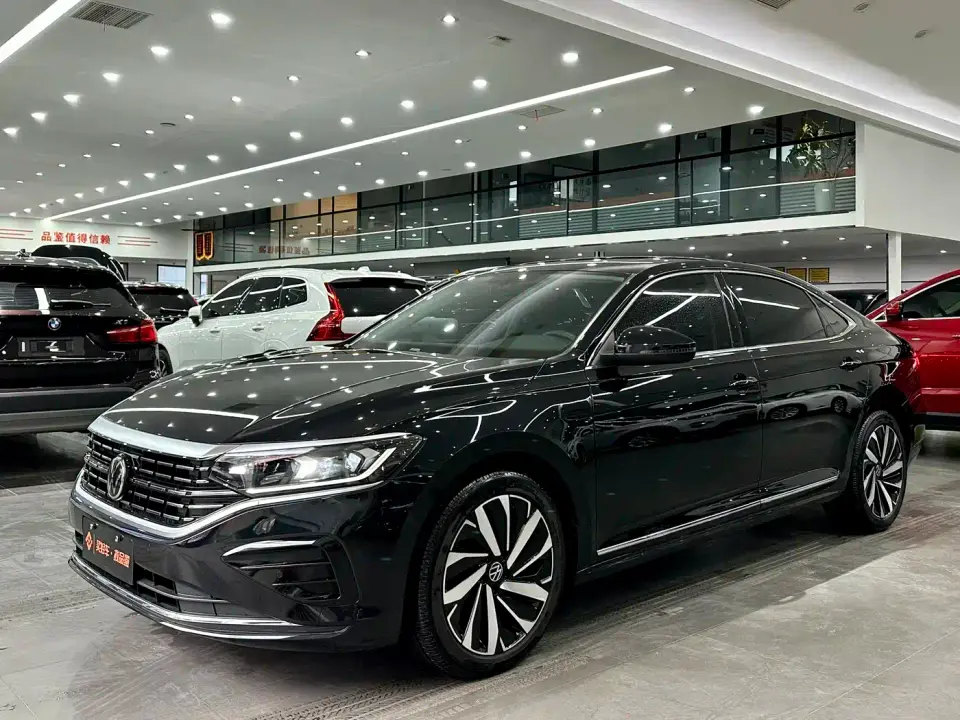 Volkswagen Passat 330TSI Elite Edition 2023