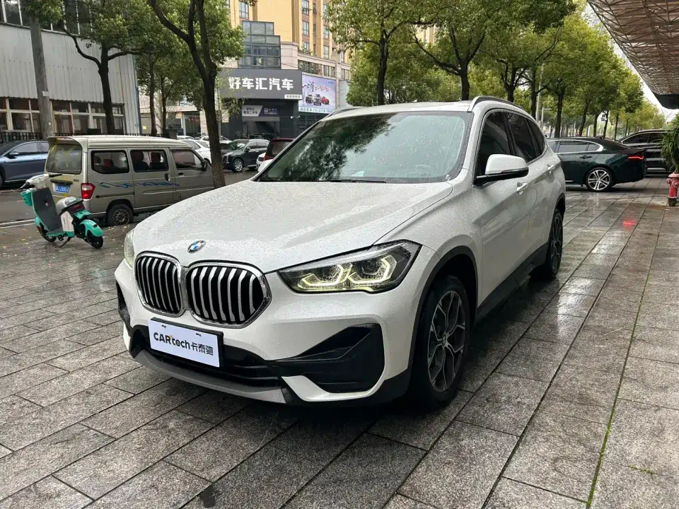 BMW X1 sDrive25Li Leading 2022