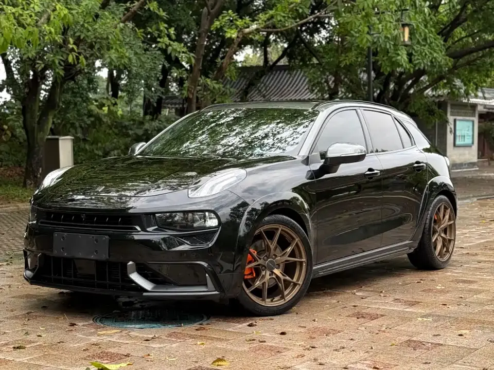 Lynk & Co 02 Hatchback 2.0TD Halo Driving Control Package Edition 2022
