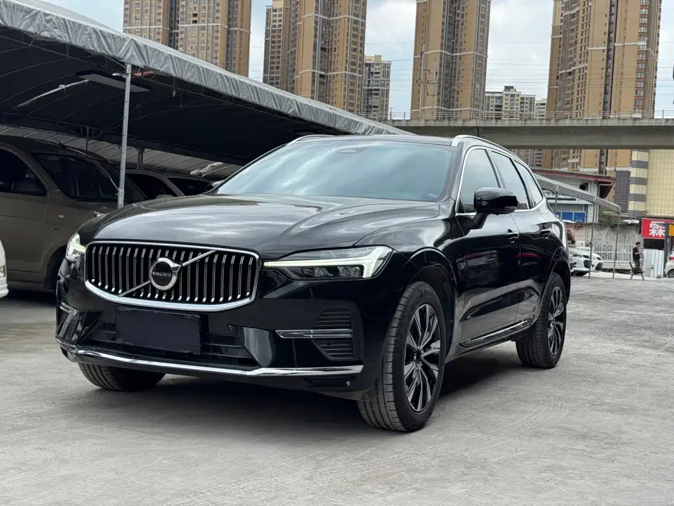 Volvo XC60 B5 AWD Smart Luxury Edition 2022